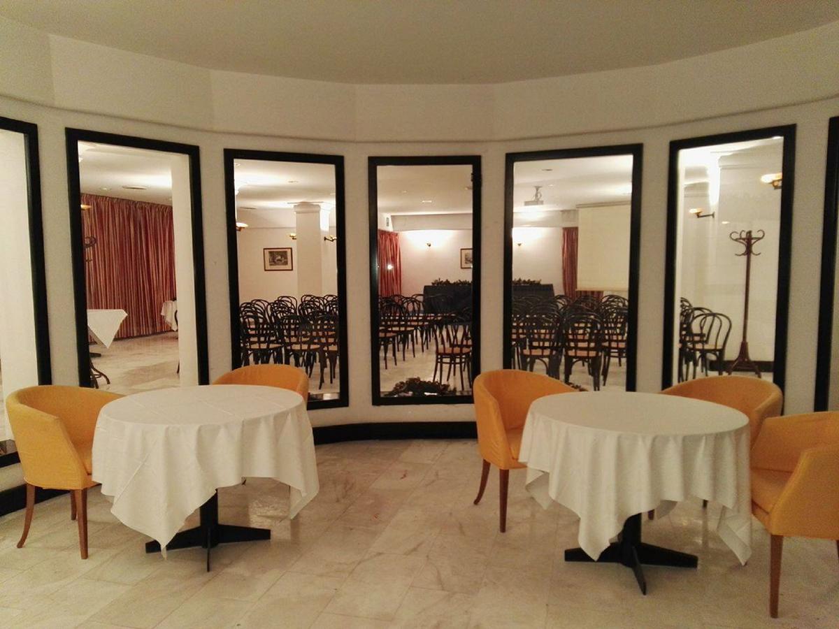 Hotel De La Ville & Centro Congressi 贝内文托 外观 照片