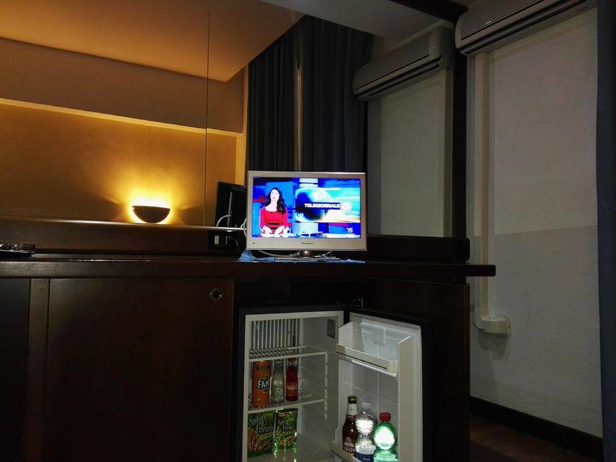 Hotel De La Ville & Centro Congressi 贝内文托 外观 照片